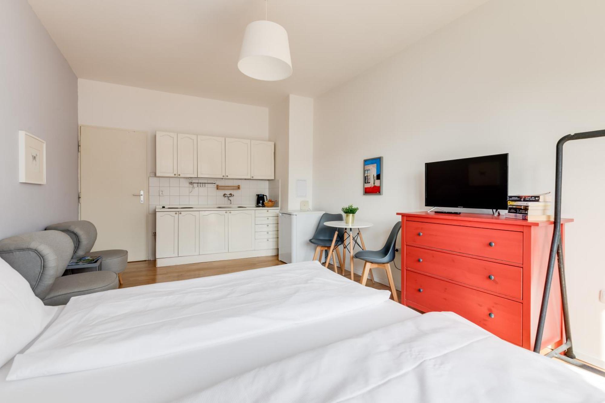 Jt'S Apartments Opletalova Str. Прага Екстериор снимка