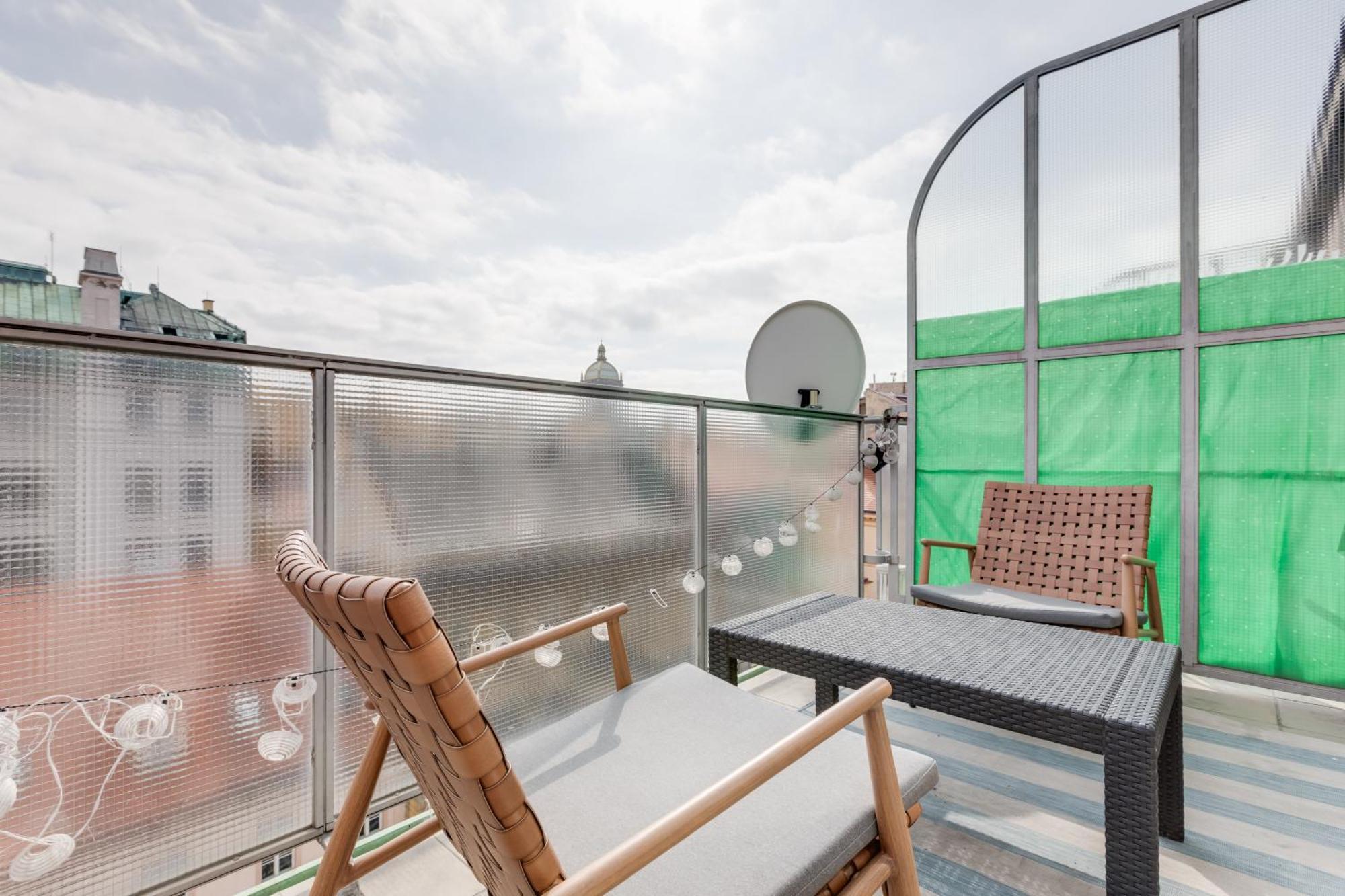 Jt'S Apartments Opletalova Str. Прага Екстериор снимка