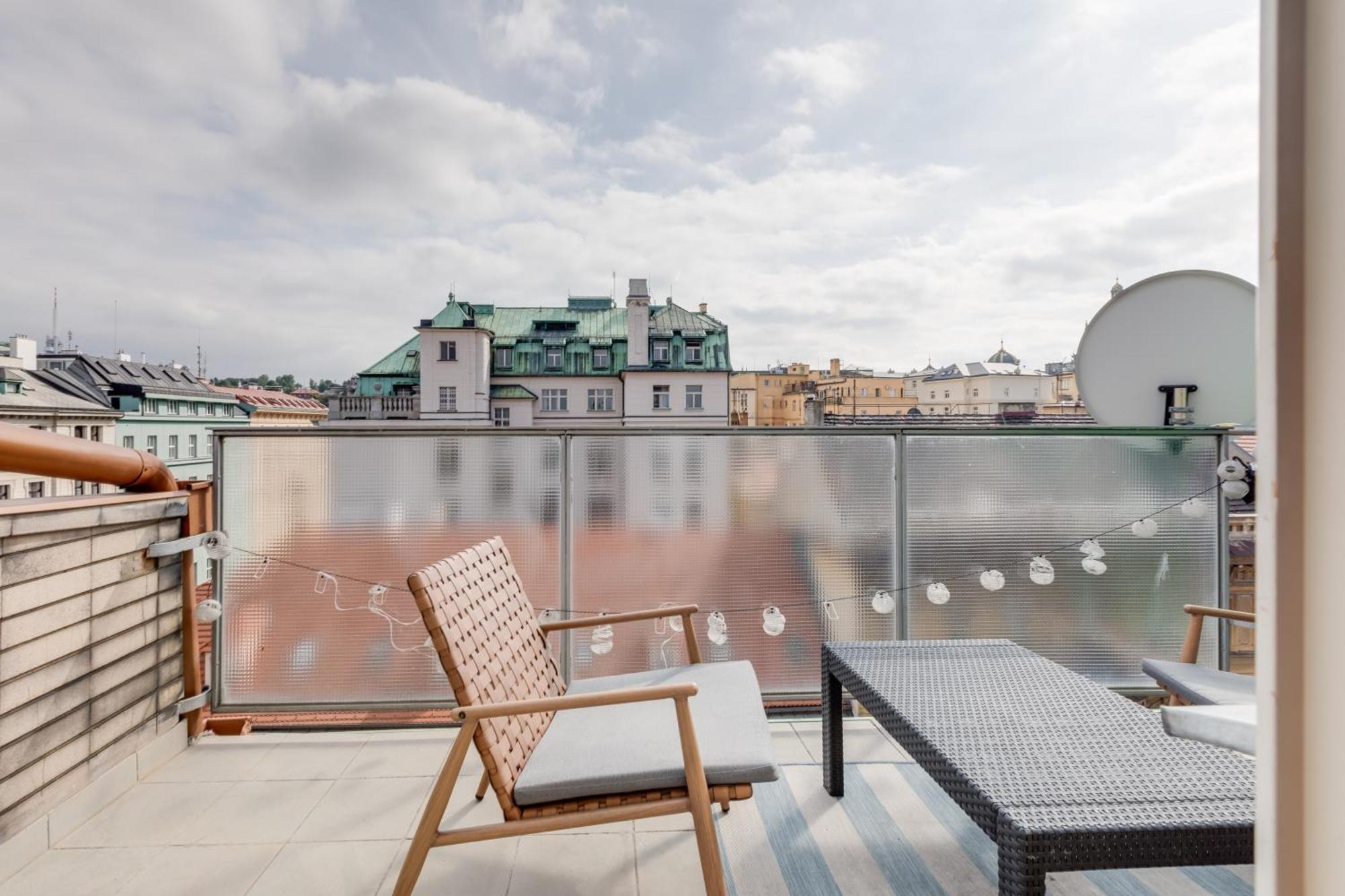 Jt'S Apartments Opletalova Str. Прага Екстериор снимка