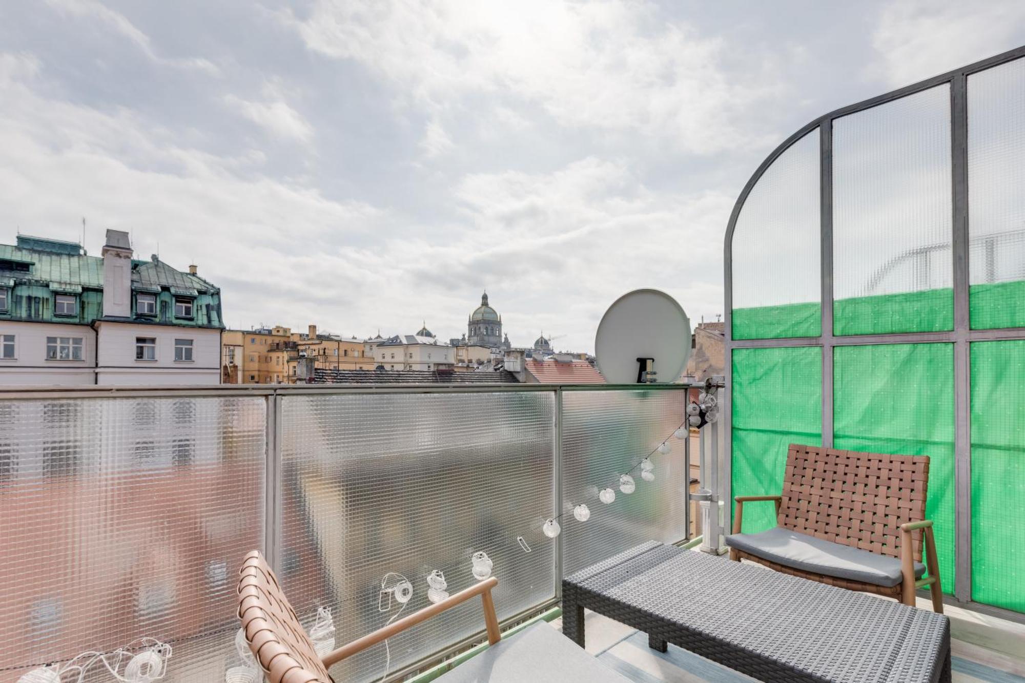 Jt'S Apartments Opletalova Str. Прага Екстериор снимка