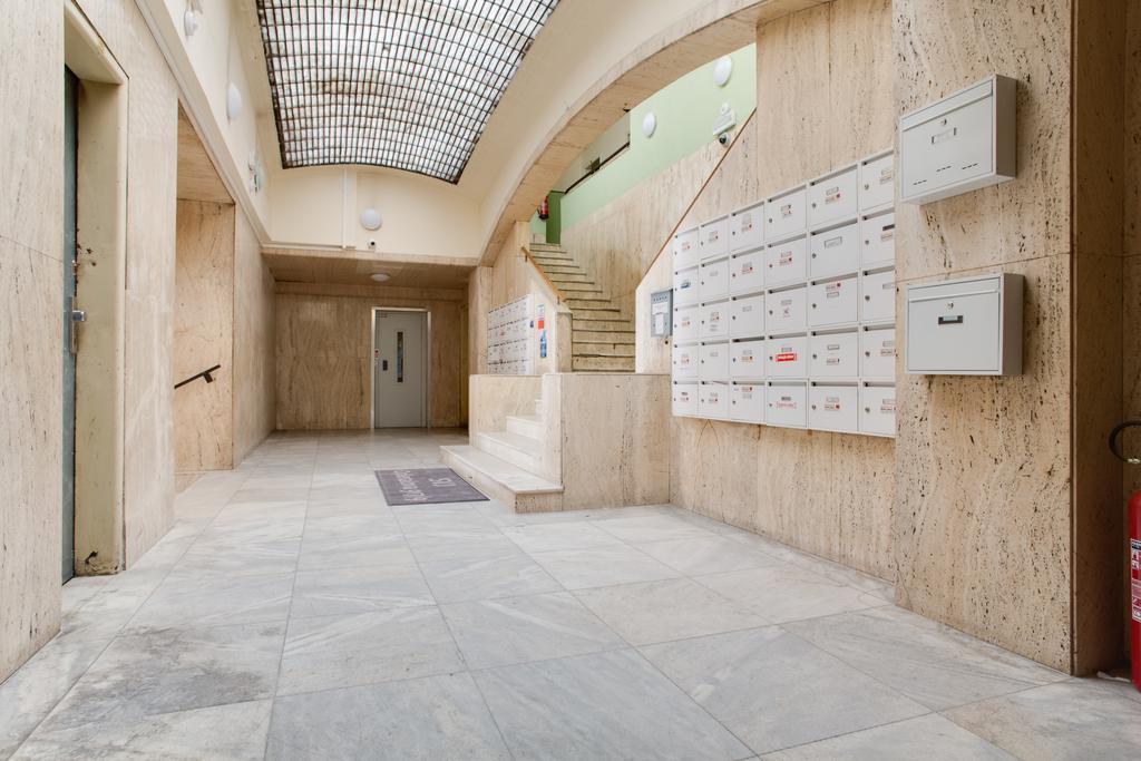 Jt'S Apartments Opletalova Str. Прага Екстериор снимка